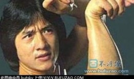 成龙爆料自己儿子视频,揭秘成家幕后故事