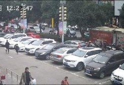 民警爆料小偷的视频,街头小偷作案瞬间，高清视频揭露犯罪过程