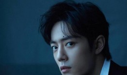 肖战早间新闻最新爆料,揭秘明星幕后故事，最新爆料引热议